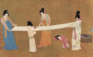 Experts Revive Ancient Mawangdui Silk Gown Craftsmanship