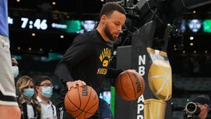 Stephen Curry Fever Hits Shanghai for Last Stop on His China Tour