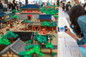 World's Largest Lego Creation Portrays Ancient Chinese Painting