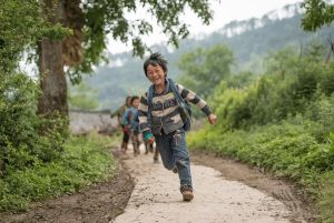  Rural Teacher Teaches at Guizhou "Micro-School"