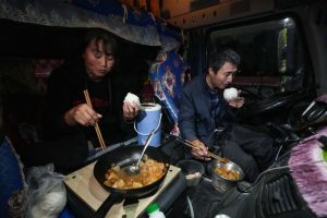 Truck Driver Couple Reunite for Spring Festival